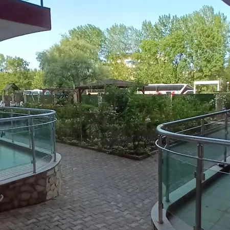 Daire компактен тристаен апартамент Sunny Beach